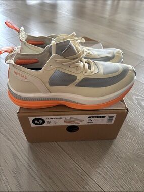 HETTAS Alma Cruise WOMENS Athletic Shoes - Cream & Orange 8.5